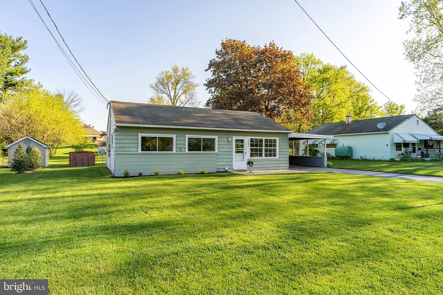2687 Valley Rd photo 1