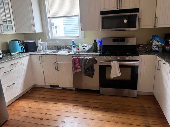 731 Parker St APT 3F, Boston, MA 02120