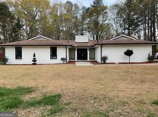 558 Kenwood Rd, Fayetteville, GA 30214