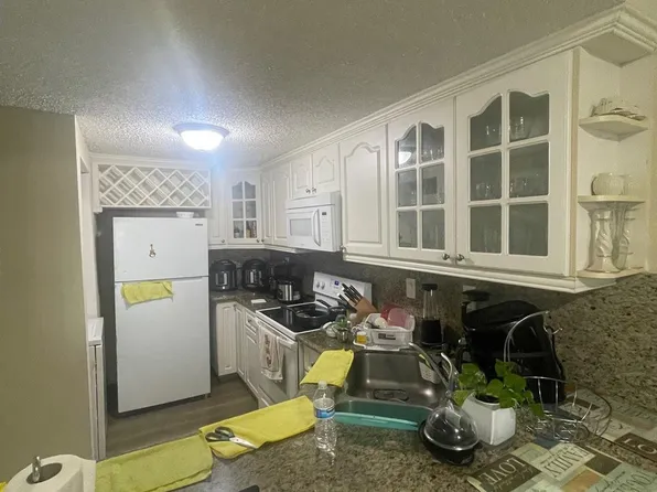 10090 NW 80th Court #1331, Hialeah Gardens, FL 33016