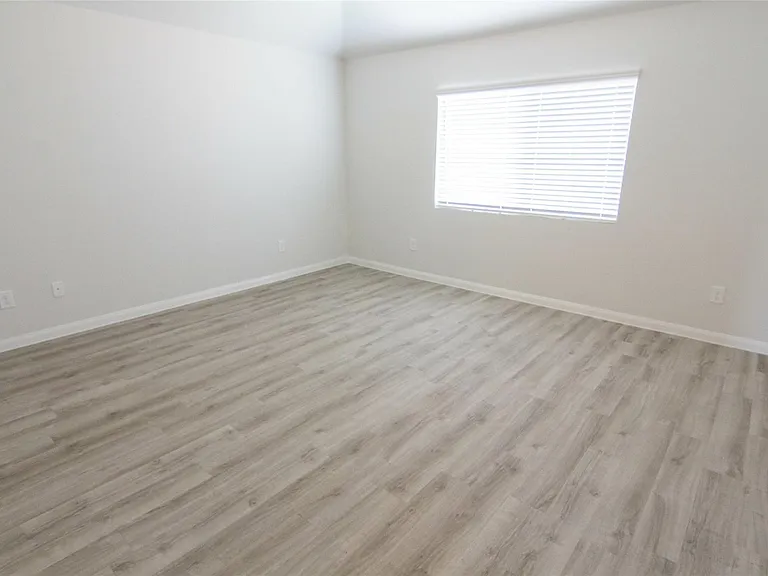 18611 Paddys Creek Trl — Photo 6