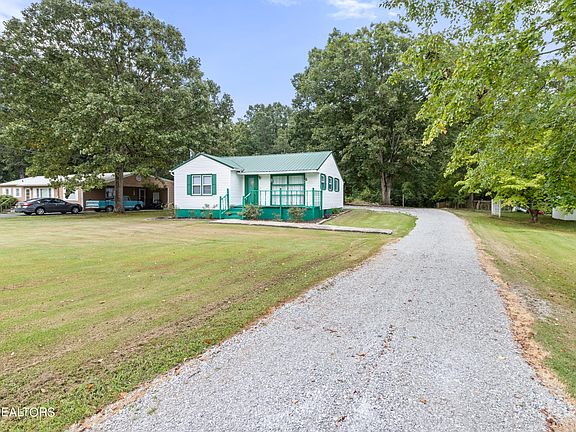 3rd image of 301 Kelsay Dr