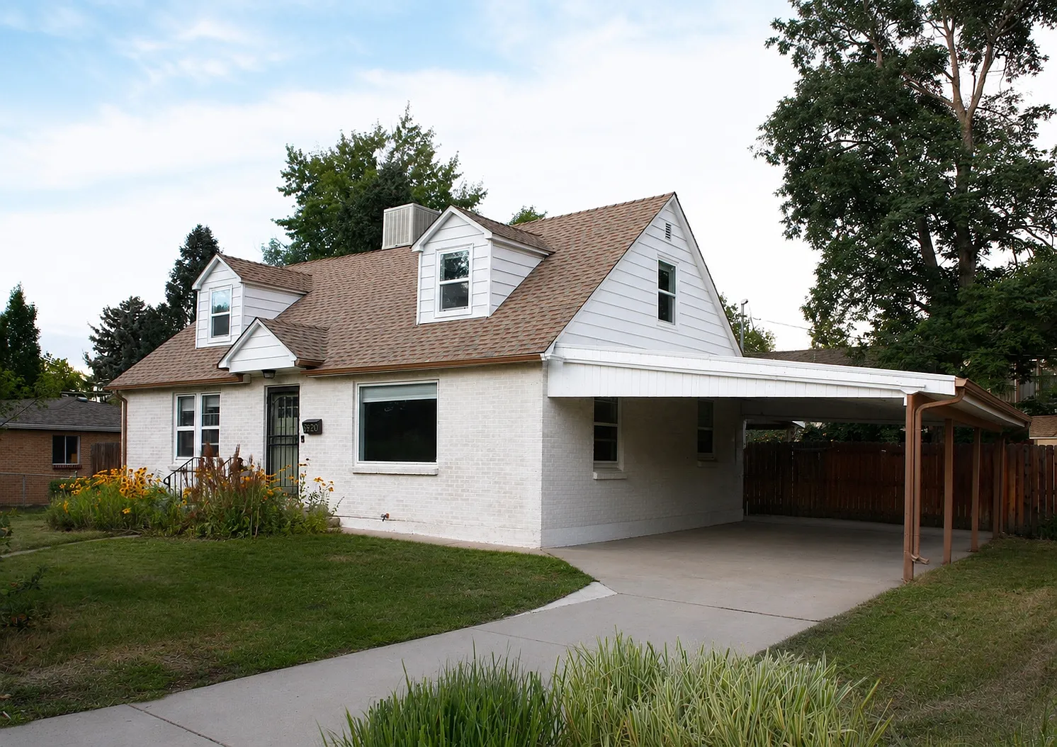 3 bed, 2570 sqft, $3,500 — Photo 2