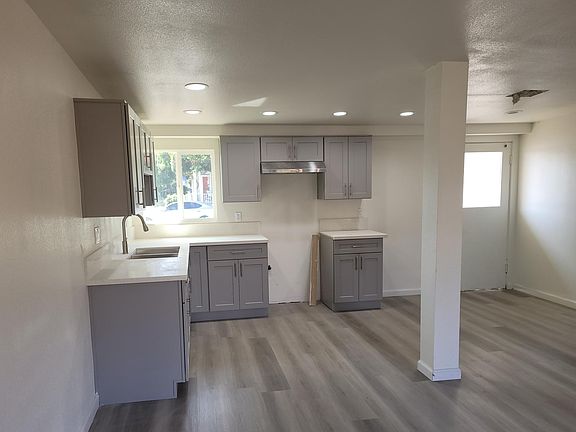 3rd image of 12817 Downey Ave