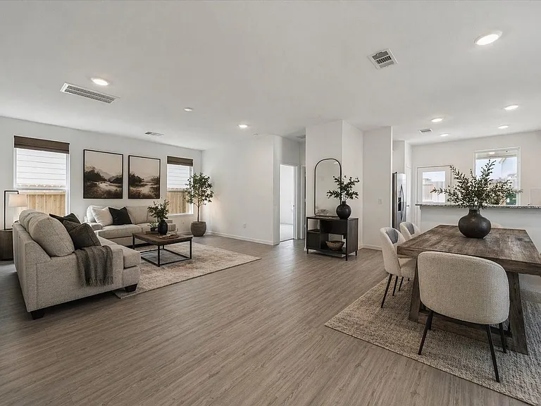26209 Brahman Dr — Photo 4