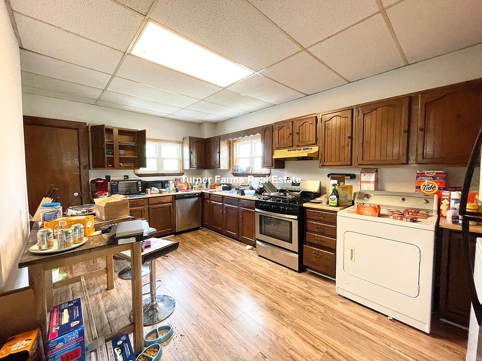 1st image of 26 Harbor View St #3B