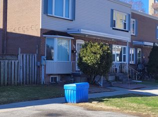 740 Kennedy Rd #64, Toronto, ON M1K 2C5