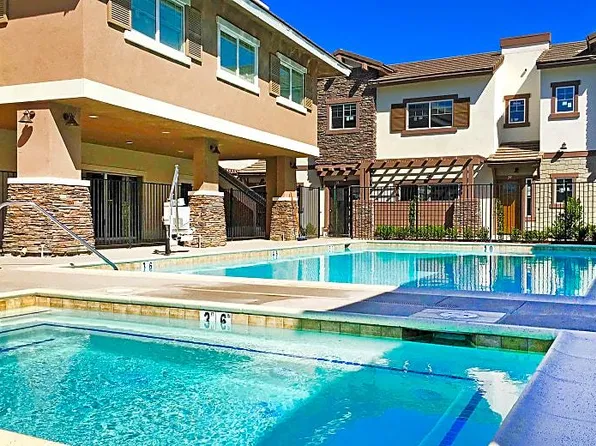 Coastal Living at San Marcos 55+