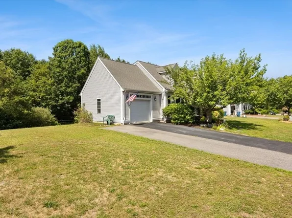 12 Kayak Trl, Norton, MA 02766