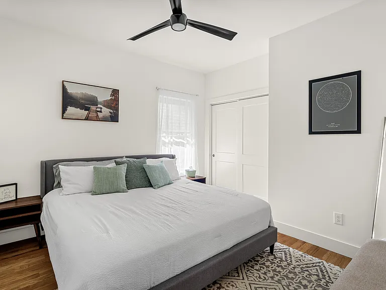 1st bedroom - fits a king size bed