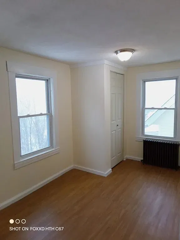 2 bed, 1000 sqft, $1,550 — Photo 1