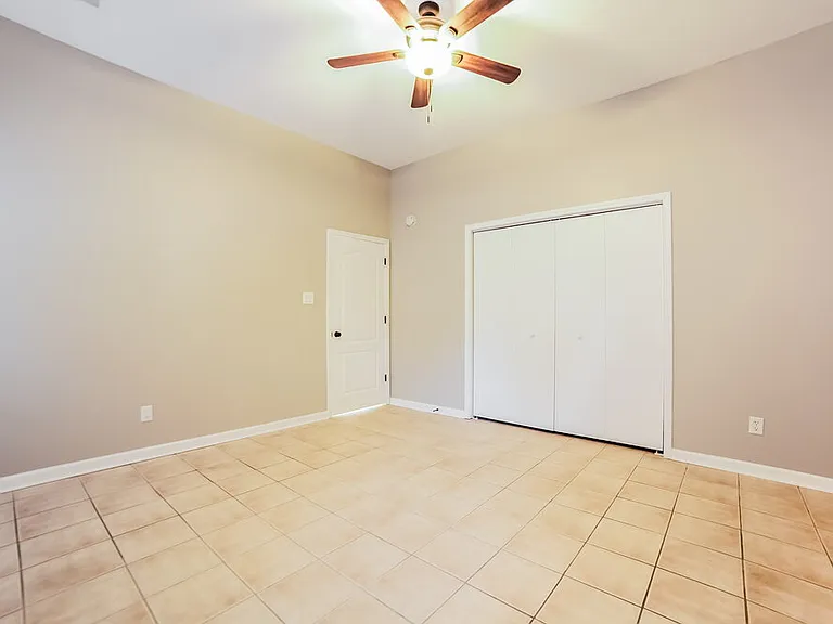 3800 Lake Village Cv — Photo 8