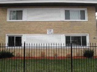 5521 W Gladys Ave APT 1B, Chicago, IL 60644