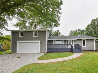1578 S Plainview Dr, Akron, OH