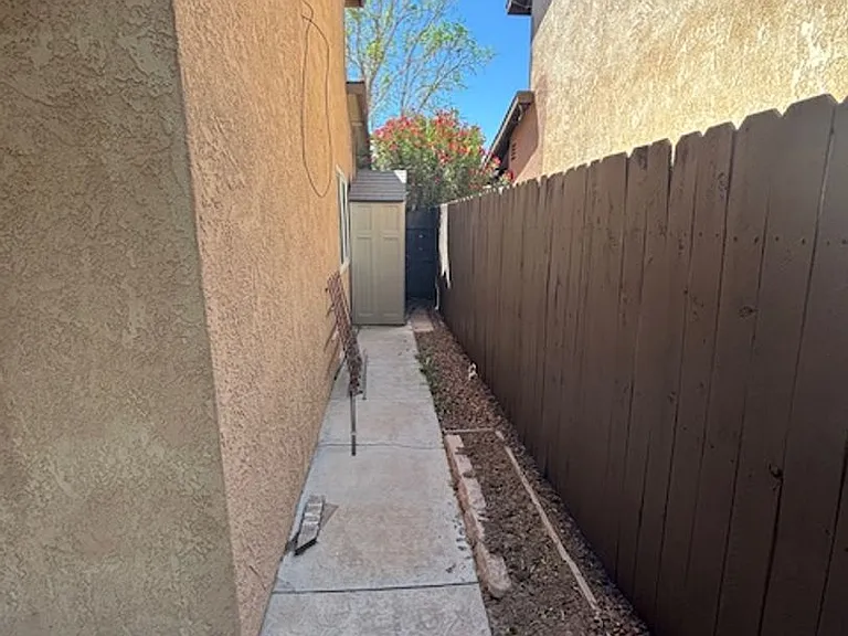 2150 W Hamilton Ave — Photo 19
