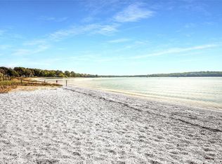 1095 Shore Rd, Greenport, NY 11944