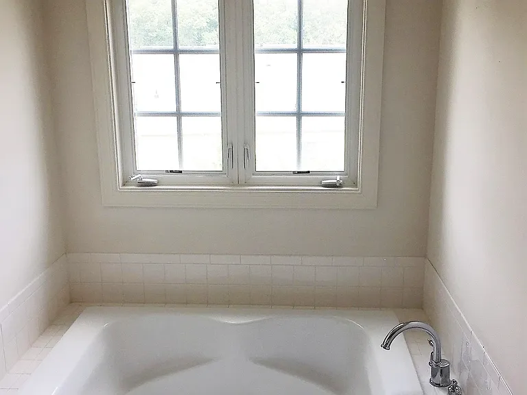 Primary En-Suite