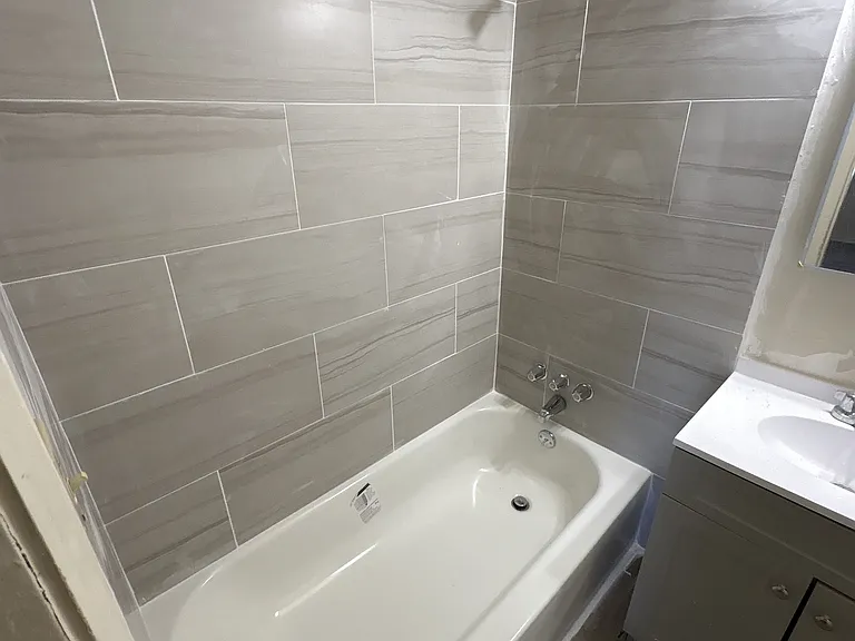 735 N Arrowhead Ave #2 — Photo 9