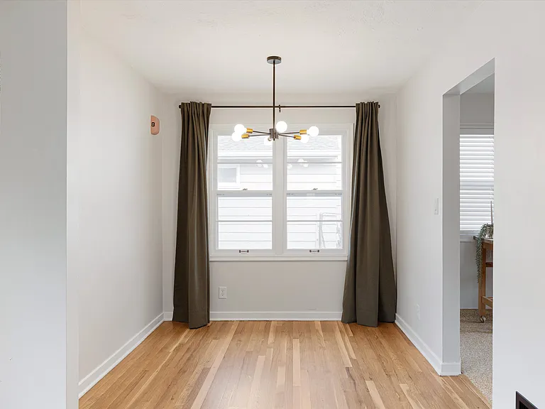 5718 Pratt St — Photo 14
