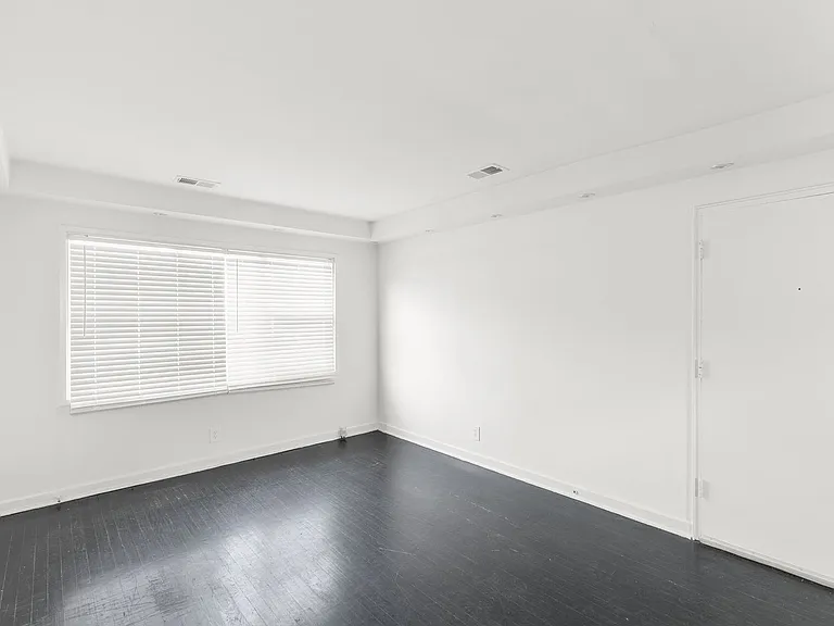Magnolia Court — Photo 104