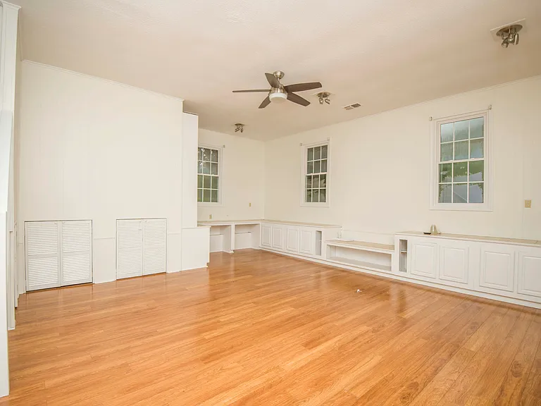 11144 Pleasant Forest Dr — Photo 27
