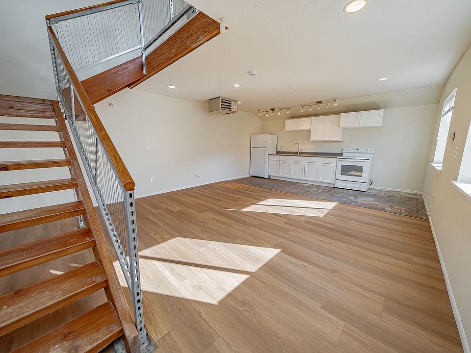 1st image of 293 Whitmore St APT 13