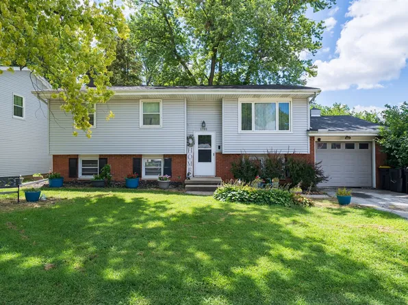 1701 Hoover Dr, Normal, IL 61761