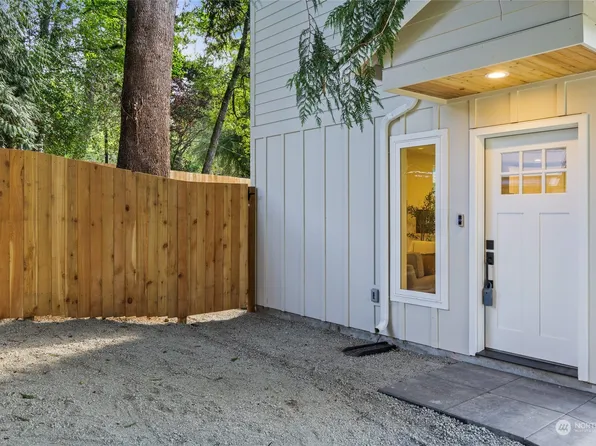 3814 NE 115th Street, Seattle, WA 98125