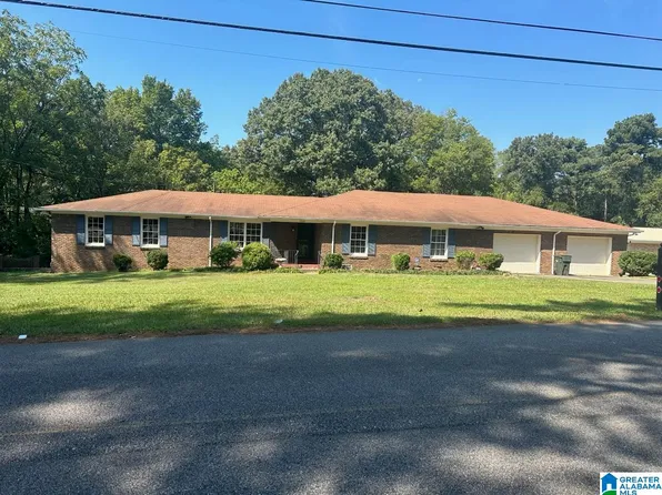 2008 Elkwood Dr, Fultondale, AL 35068