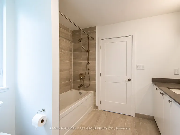 19 West St N #7 — Photo 15