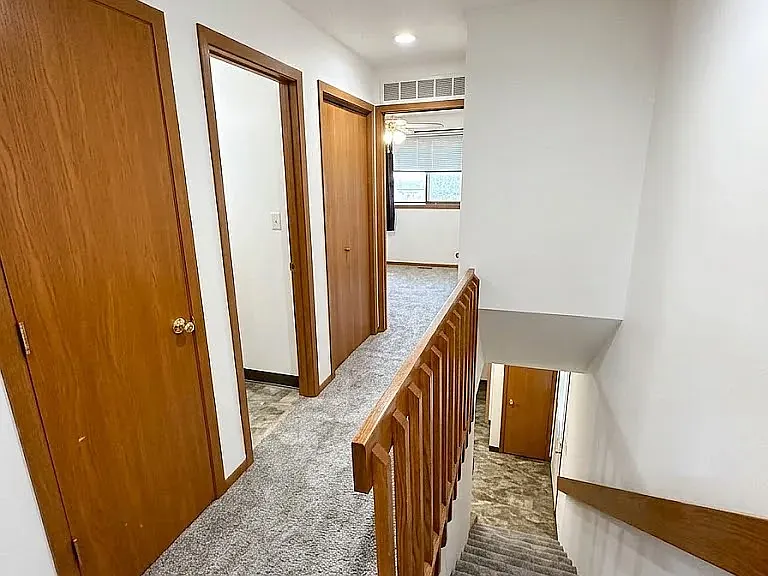 1240 Daleview Dr #1 — Photo 6