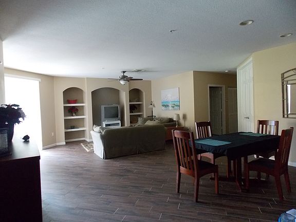 2nd image of 5020 Fairways Cir #106