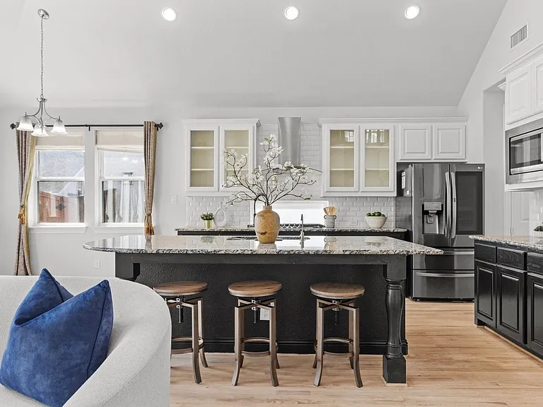 5600 Snowberry Dr — Photo 11