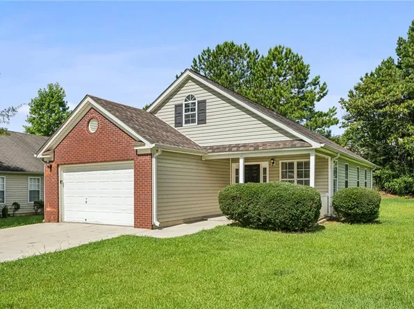 7908 Four Oaks Ct, Union City, GA 30291