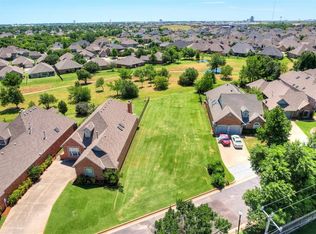 15600 Traditions Blvd #12, Edmond, OK 73013