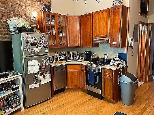 4th image of 598 6th St #2F