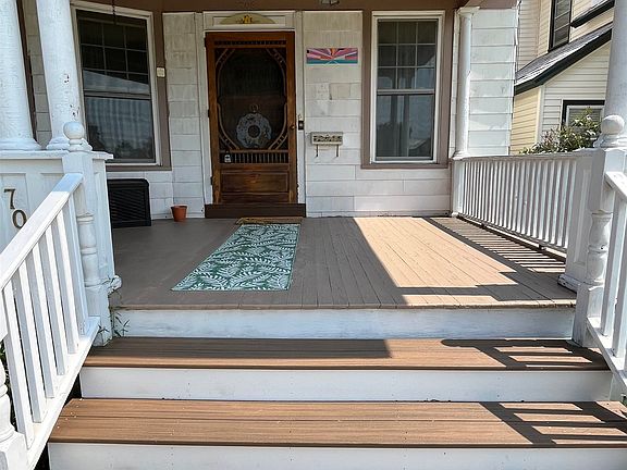 4th image of 708 Franklin St