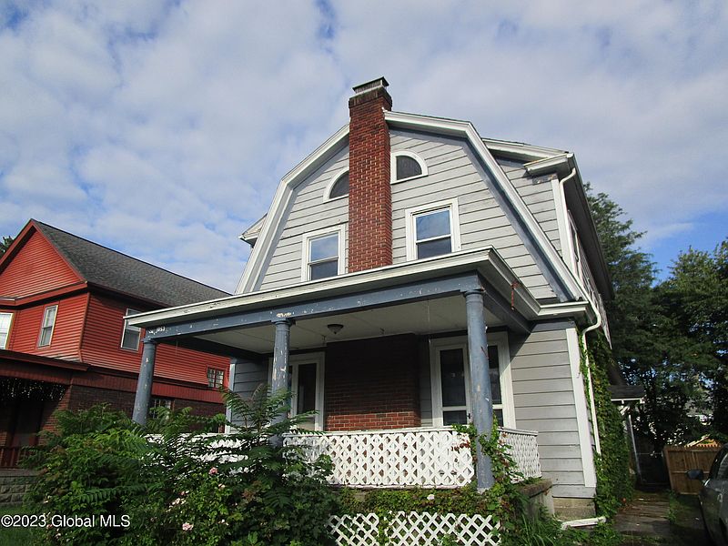 2nd image of 1053 Maryland Avenue