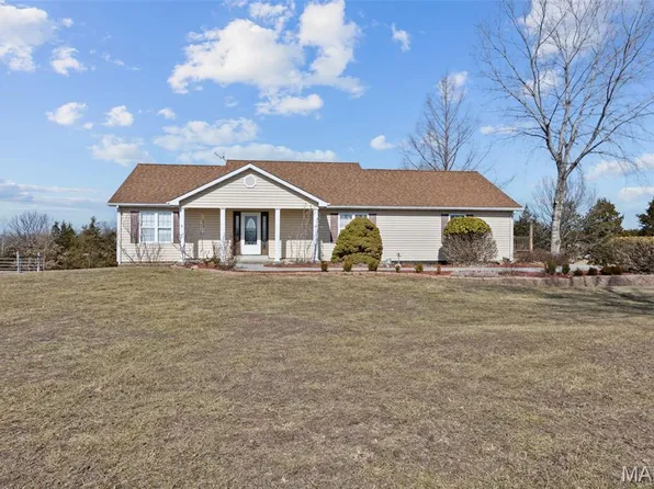 10399 Gibson Rd, Bismarck, MO 63624