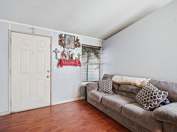 4th image of 2963 Santa Rosa Avenue #B-2