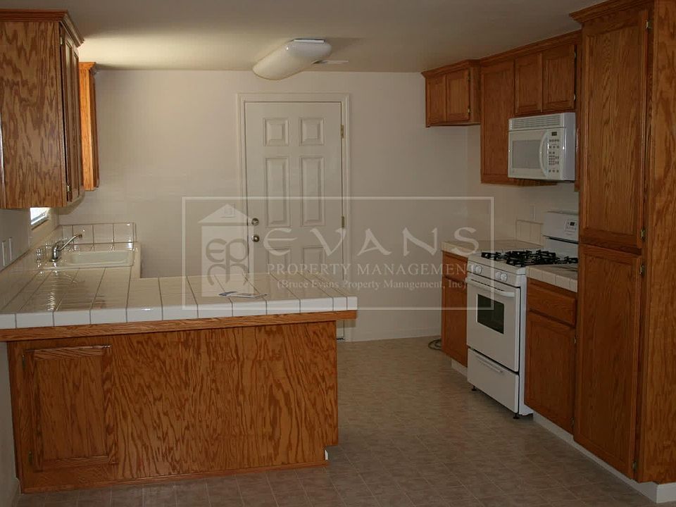 2nd image of 2212 N Vickie Ct