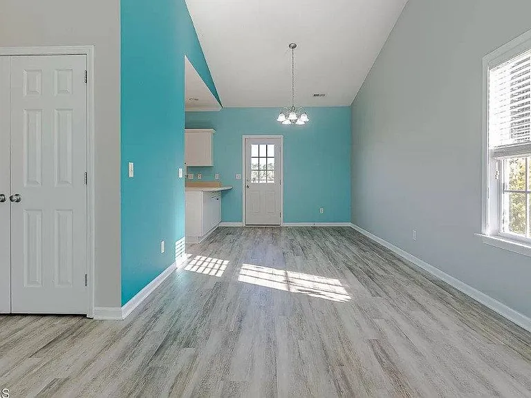 102 Tylers Cove Way — Photo 6