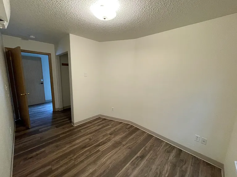 2420 T St — Photo 16