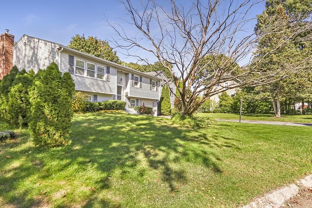55 Waterman Ave, Warwick, RI 02889 Zillow