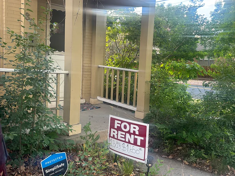 801 S Logan St — Photo 5