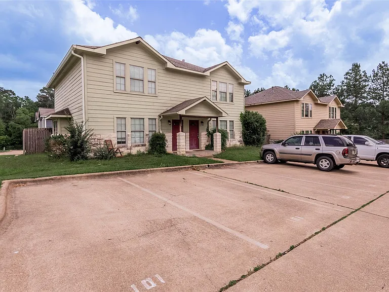 101 Yegua Cir — Photo 1