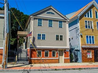21 Shaw St, New London, CT 06320