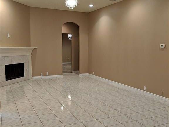 3rd image of 2209 Glacier Ct
