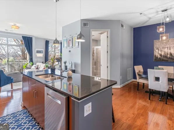 711 Cosmopolitan Dr NE Unit 241, Atlanta, GA 30324