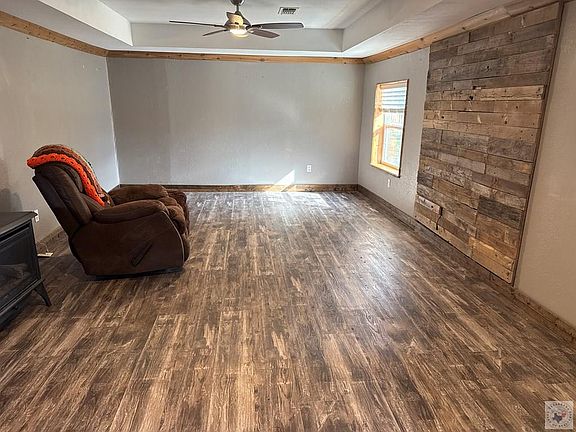 2nd image of 2523 County Road 1115